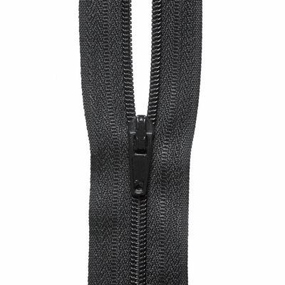 This lightweight nylon continuous zip is ideal for sleeping bags, bedding, cushions, bean bags, soft furnishing, clothing and haberdashery in black