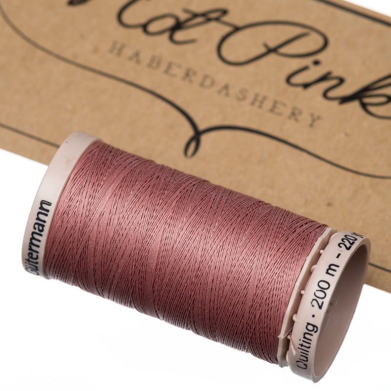 200m Gutermann Cotton Quilting Thread in Reds & Pinks 2626