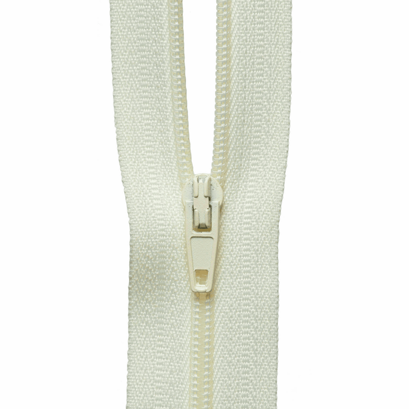 This lightweight nylon continuous zip is ideal for sleeping bags, bedding, cushions, bean bags, soft furnishing, clothing and haberdashery in cream