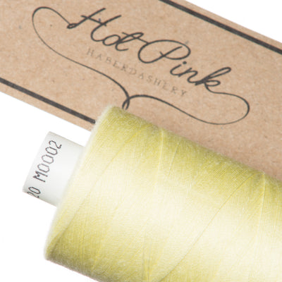 1000m Coates Polyester Moon Thread in Oranges & Yellows in 0002