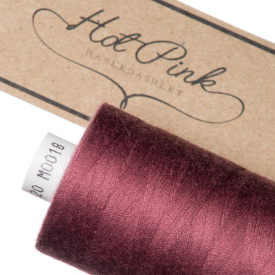 1000m Coates Polyester Moon Thread in Reds & Pinks 0018