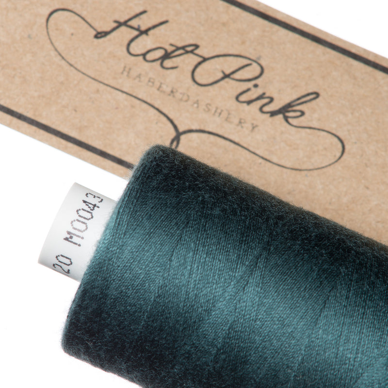 1000m Coates Polyester Moon Thread in Greens 0043