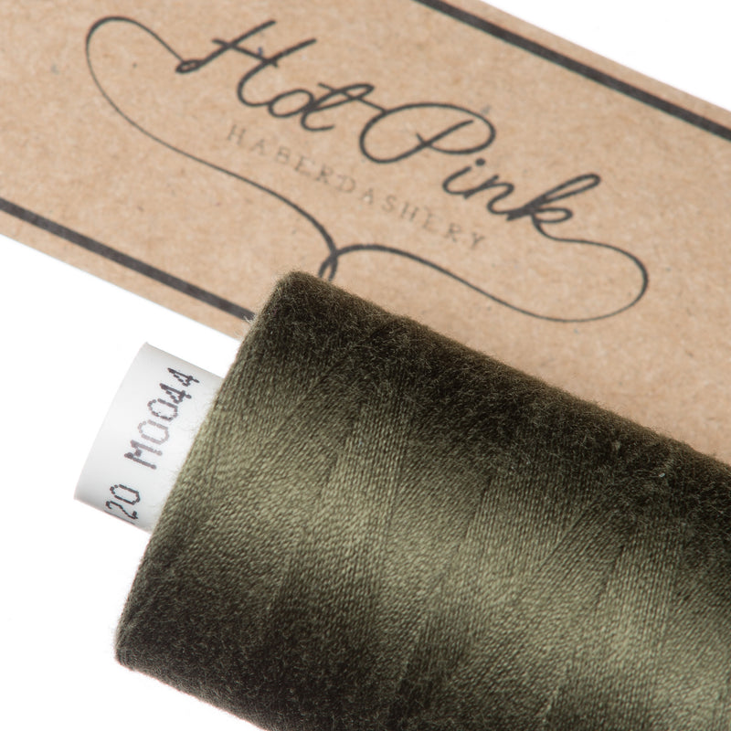 1000m Coates Polyester Moon Thread in Greens 0044