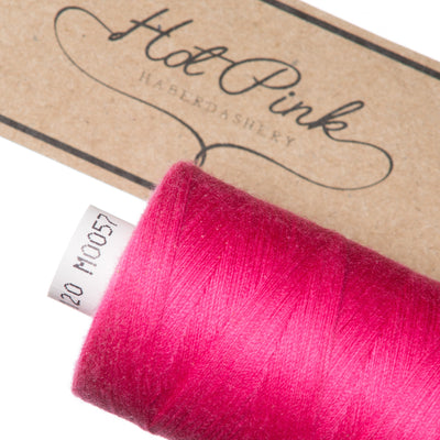 1000m Coates Polyester Moon Thread in Reds & Pinks 0057