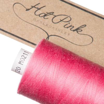 1000m Coates Polyester Moon Thread in Reds & Pinks 0211