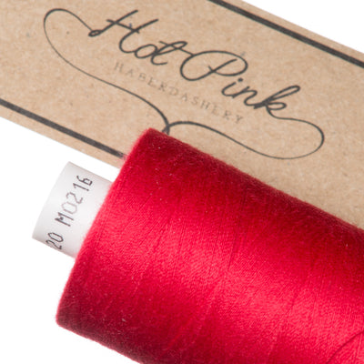 1000m Coates Polyester Moon Thread in Reds & Pinks 0216