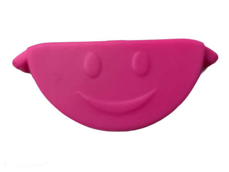 SewTasty smiley magnetic seam guide for a consistent seam width and straight stitching with smiley face in pink